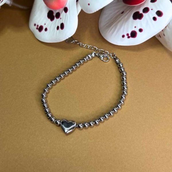 pulsera corazón plateada