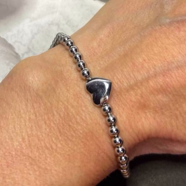 pulsera corazón plateada