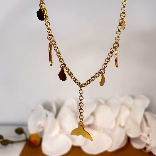 collar mar dorado